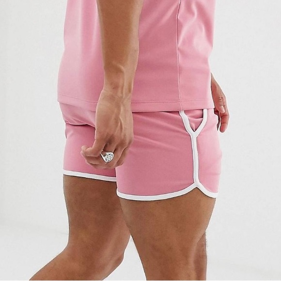 Runner Shorts - Picture 4 of 4